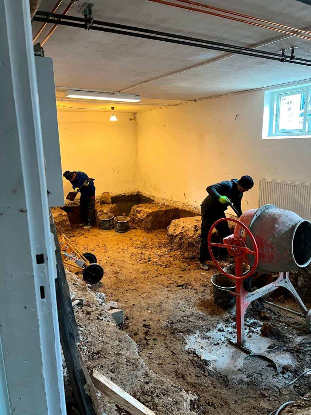 I gang med udgravning af kælder